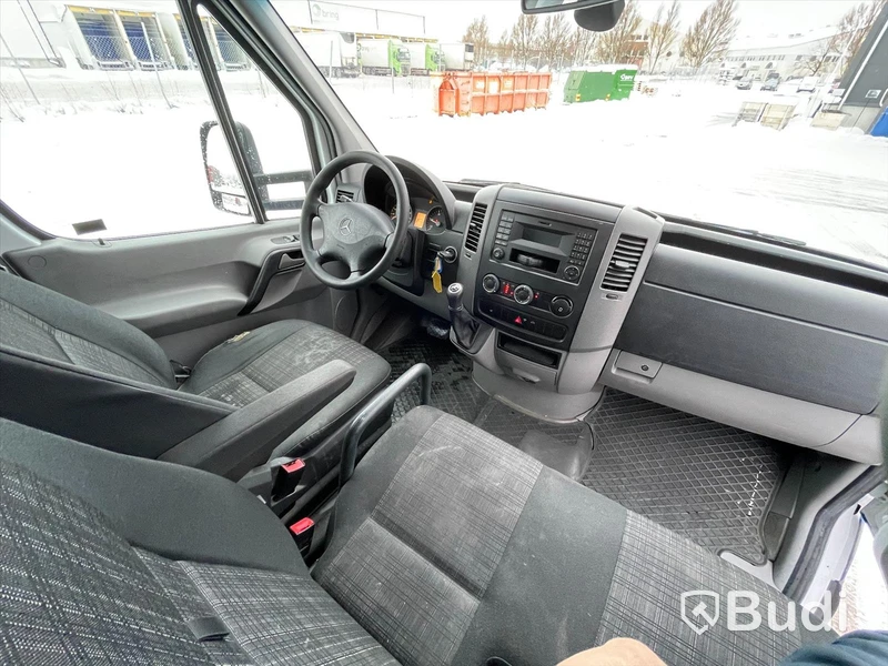 Lätt lastbil Mercedes-Benz Sprinter| 13200mil | Automat |