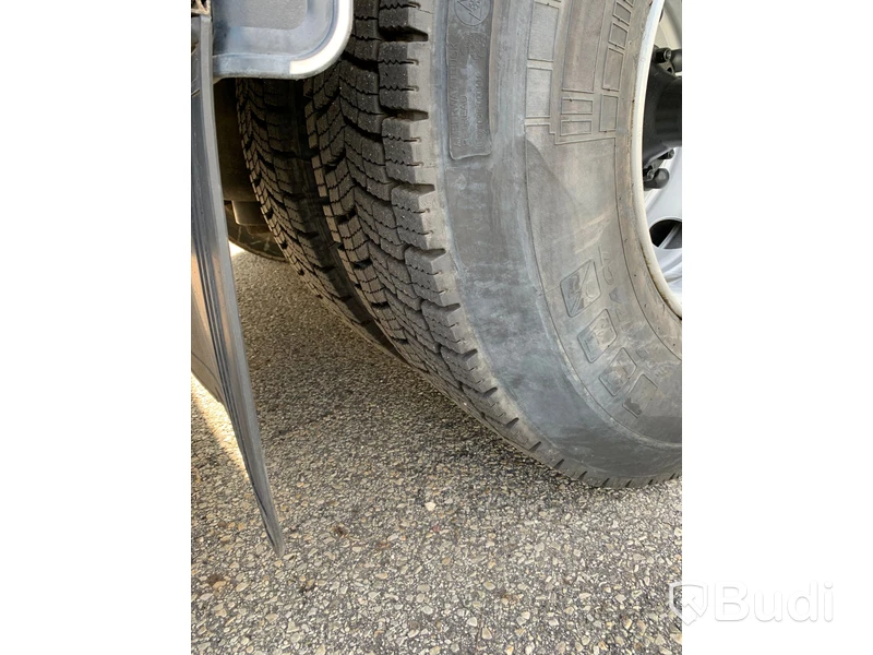Lastbil Scania 520 V8 fjärrskåp SKAB