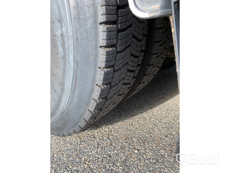 Lastbil Scania 520 V8 fjärrskåp SKAB