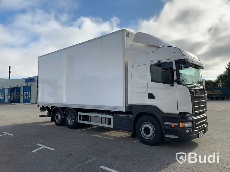 Lastbil Scania 520 V8 fjärrskåp SKAB