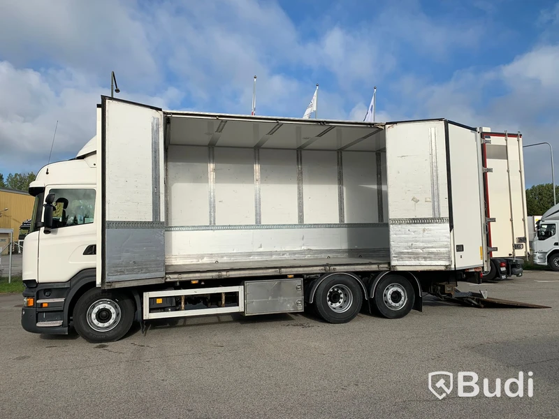 Lastbil Scania 520 V8 fjärrskåp SKAB