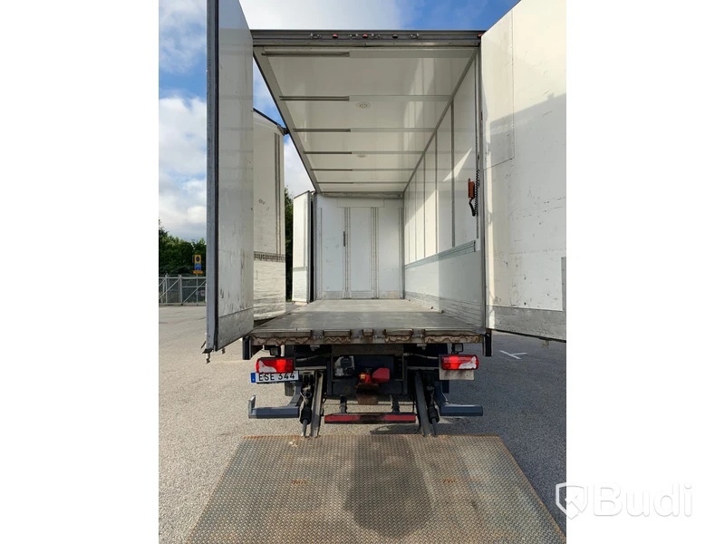 Lastbil Scania 520 V8 fjärrskåp SKAB
