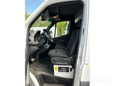 Mercedes-Benz Sprinter | 10124 mil | 2018 | RICC | sidodörr