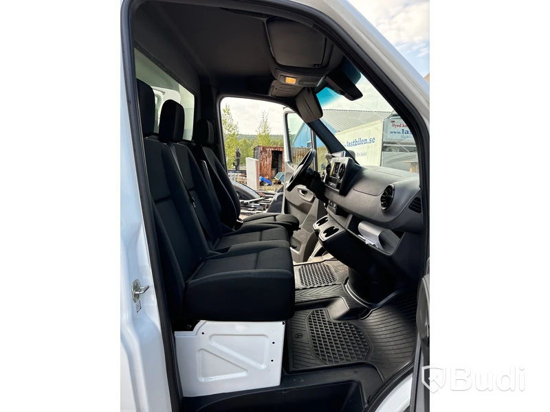 Mercedes-Benz Sprinter | 10124 mil | 2018 | RICC | sidodörr