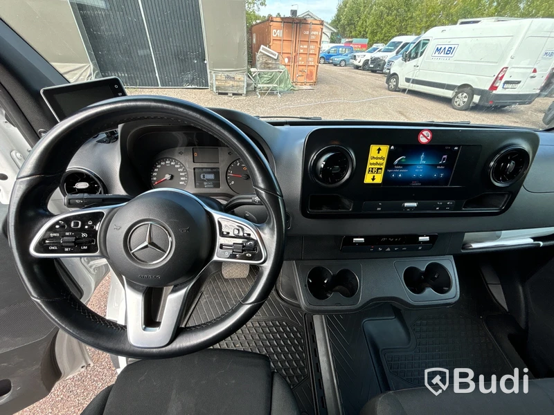 Mercedes-Benz Sprinter | 10124 mil | 2018 | RICC | sidodörr