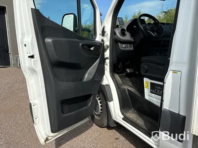 Mercedes-Benz Sprinter | 10124 mil | 2018 | RICC | sidodörr