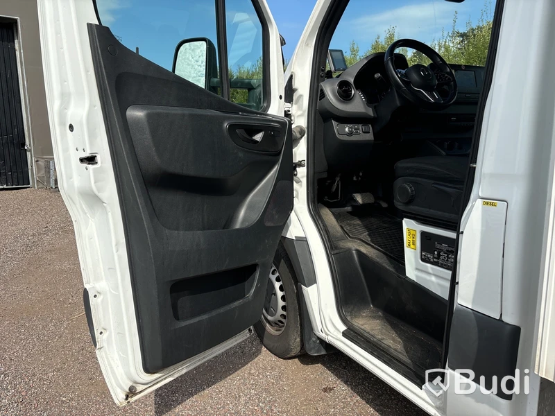 Mercedes-Benz Sprinter | 10124 mil | 2018 | RICC | sidodörr