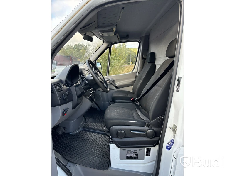 Mercedes-Benz Sprinter | 20990 mil | 2018 | BÄR | värme i CAB-skåp