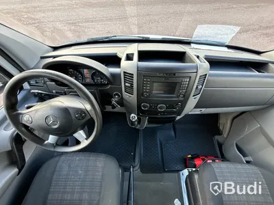 Mercedes-Benz Sprinter | 20990 mil | 2018 | BÄR | värme i CAB-skåp