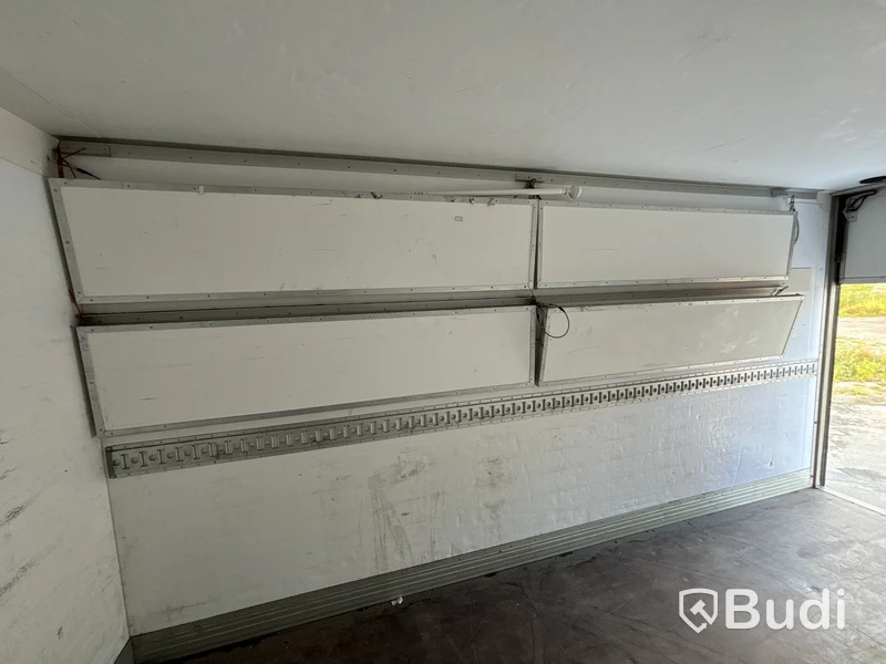 Mercedes-Benz Sprinter | 20990 mil | 2018 | BÄR | värme i CAB-skåp