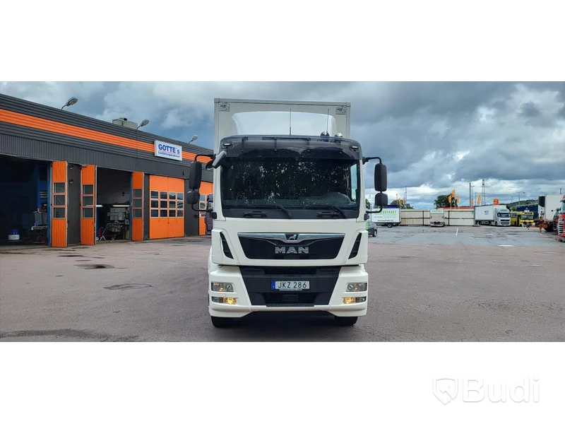 Lastbil  MAN TGM 26.320 6x2-4 LL | 2018 | Euro6 | JPGS-Skåp. - EXPORT