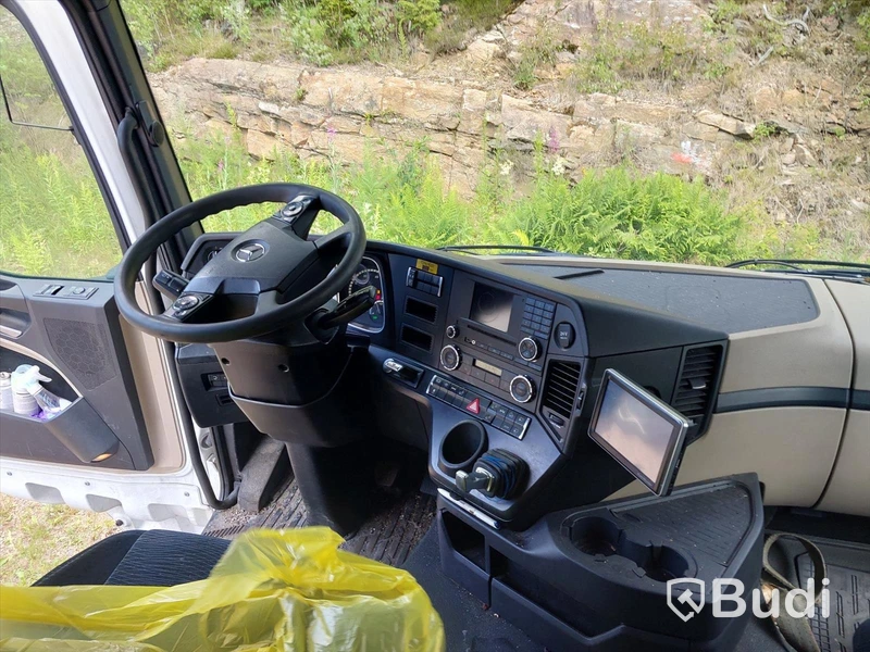 Lastbil MERCEDES-BENZ 963-0-C, 2015 -Reparationsobjekt