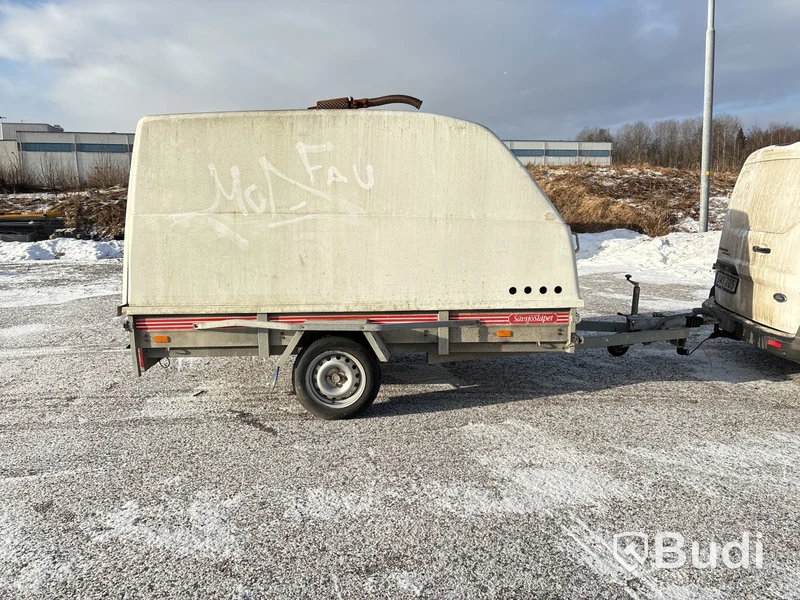 Släpvagn med kåpa. Sävsjösläpet 1000 -2005