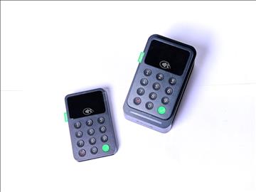 2 st Kortterminal plus Dock - Zettle Reader 2 och Zettle Dock 2. Totalt ord. pris ink. moms: ca 1700 kr. OBS! kablar saknas