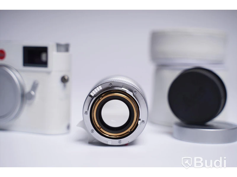 Leica M10-P  White ink Summilux-M 1:1.4/50 ASPH