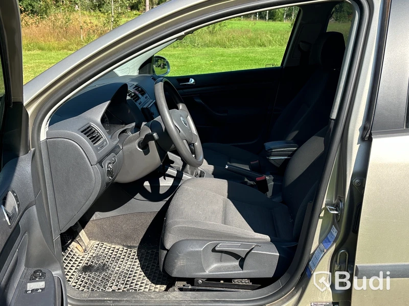 Volkswagen Golf 2.0 TDI | 140 hk | 28729 mil | 2005