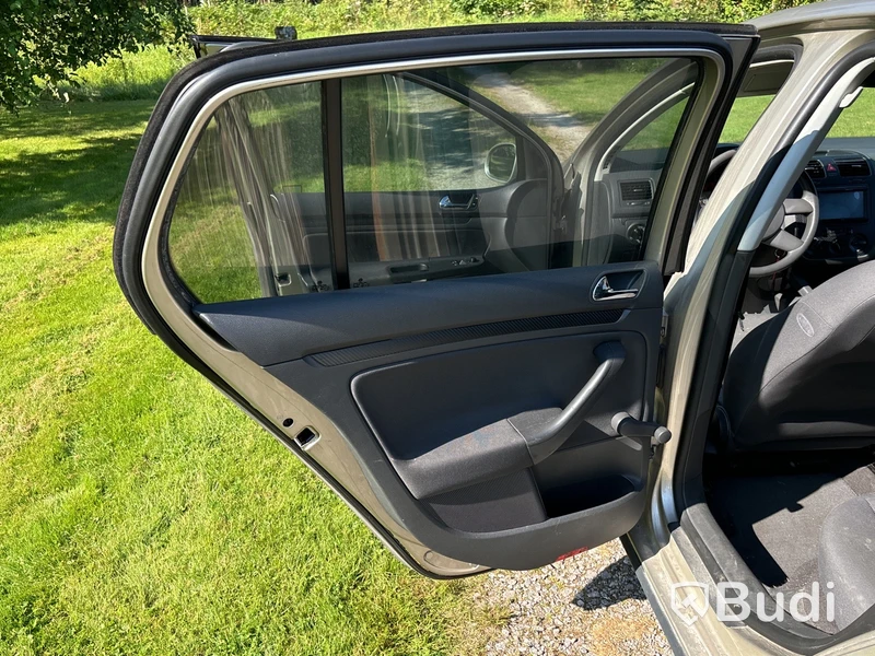 Volkswagen Golf 2.0 TDI | 140 hk | 28729 mil | 2005