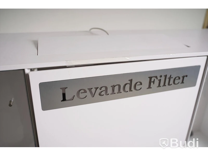 Luftrengörande mediabänk - Levande filter.
