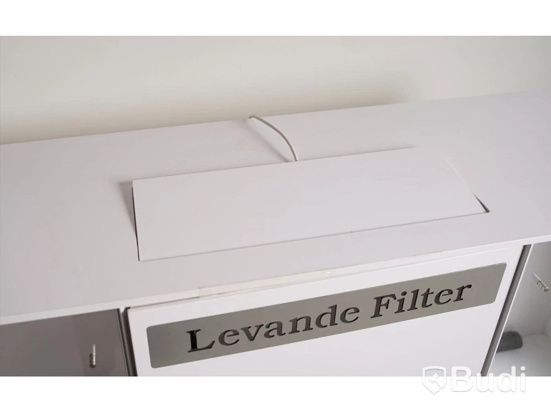 Luftrengörande mediabänk - Levande filter.
