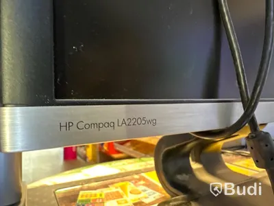 Dataskärm HP Compaq LA2205wg