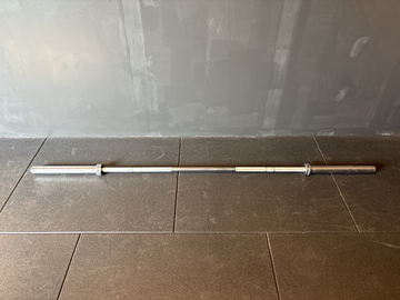 1 st Internationell skivstång Kraftmark 50 mm | 20 kg | 220 cm