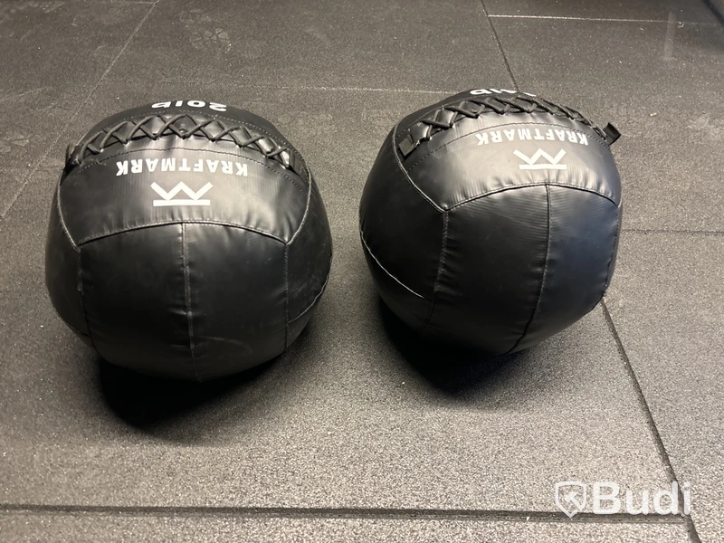 2 st medicinbollar 14 lb & 20 lb