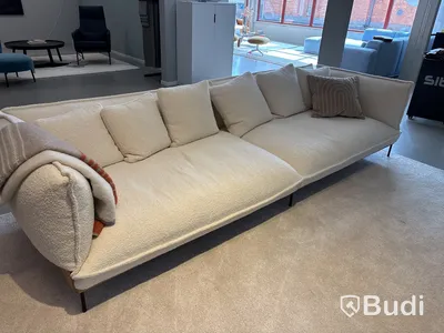 Soffa Fogia Jord. Ord. pris inkl. moms: ca 152 575 kr