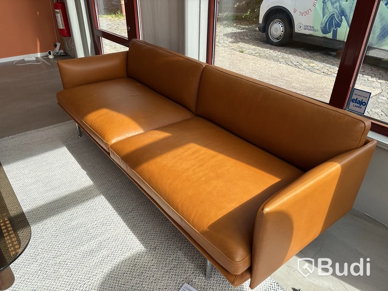 Soffa Muuto Outlane. Ord. pris inkl. moms: ca 59 995 kr
