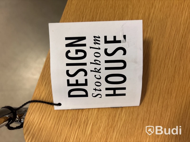 Stol Design House Stockholm . Ord. pris inkl. moms: ca 4975 kr
