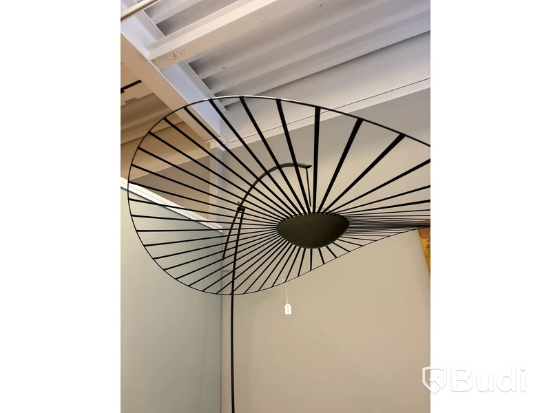 Golvlampa Vertigo. Ord. pris inkl. moms: ca 32 440 kr