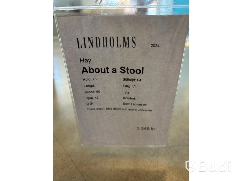 2 st. pall Hay About a Stool. Ord. pris inkl. moms: ca 7100 kr