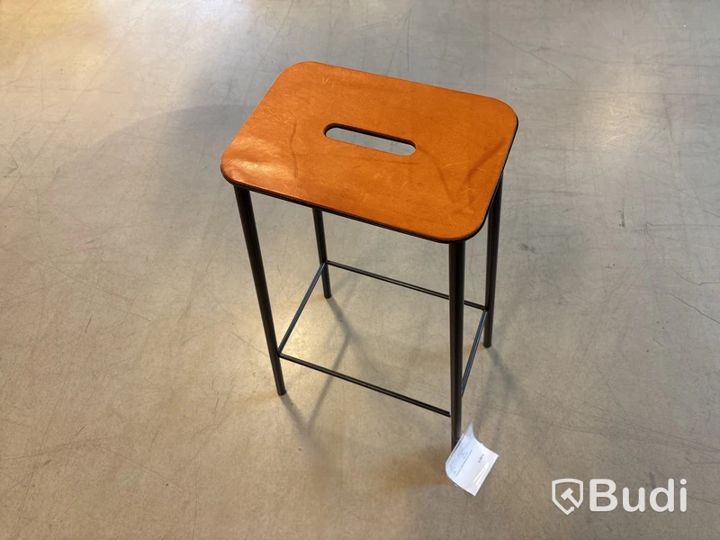 Pall Frama Adam Stool. Ord. pris inkl. moms: ca 6290 kr