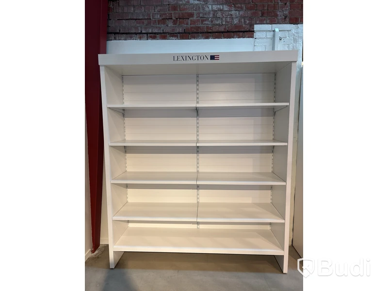 2 st. Butikshyllor Lexington. Ordinarei pris inkl. moms: ca 3000 kr