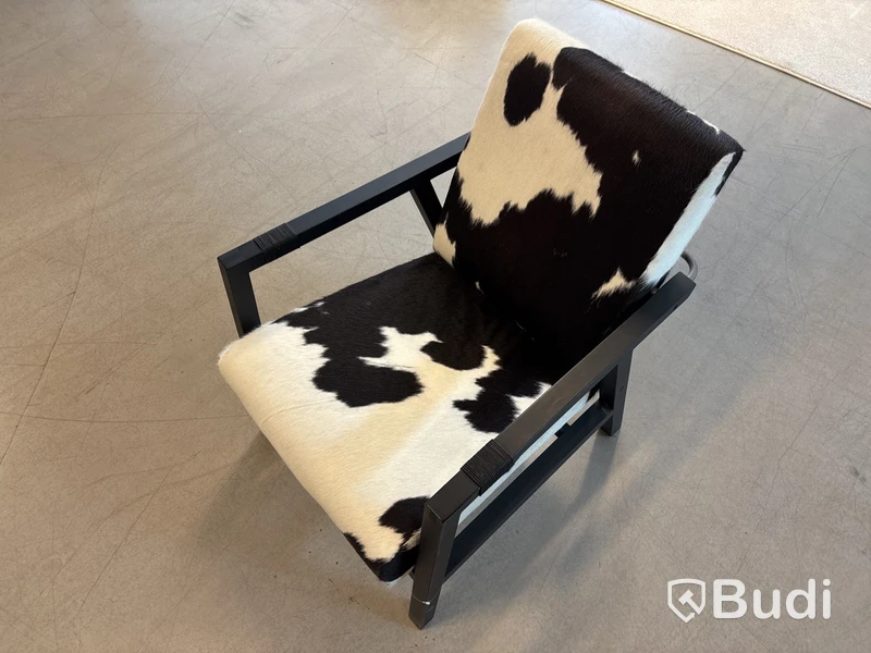 Fotölj  Olby Jako. Ord. pris inkl. moms: ca 24 090 kr