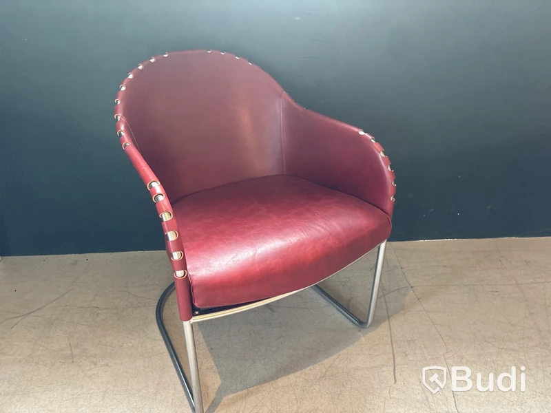 Fåtölj Källemo Ingo.  Ord. pris inkl. moms: ca  36 150 kr