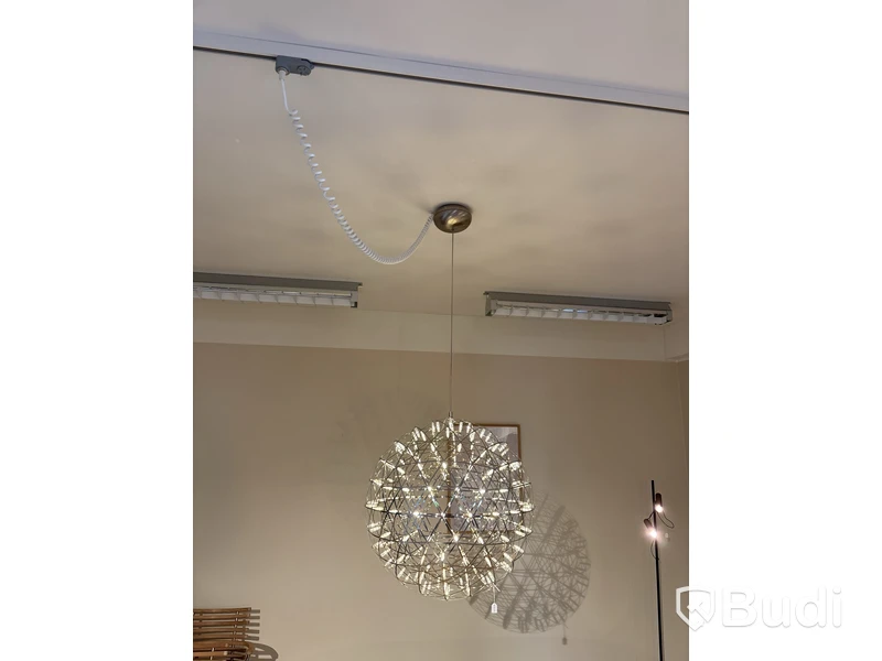 Taklampa Moooi Raimond. Ord. pris inkl. moms: ca 40 875 kr