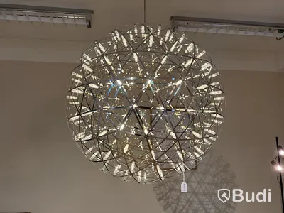 Taklampa Moooi Raimond. Ord. pris inkl. moms: ca 40 875 kr