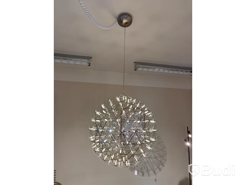 Taklampa Moooi Raimond. Ord. pris inkl. moms: ca 40 875 kr