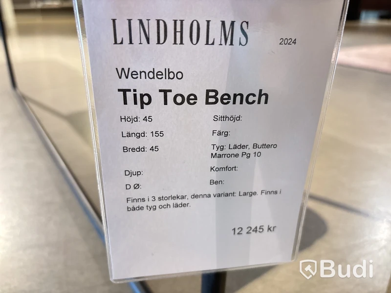 Bänk Wendelbo Tip Toe. Ord. pris inkl. moms: ca 12 245 kr