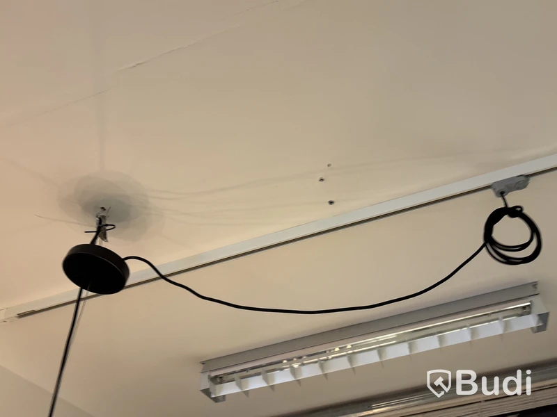 Taklampa Nuura Apiales. Ord. pris inkl. moms: ca 22 269 kr