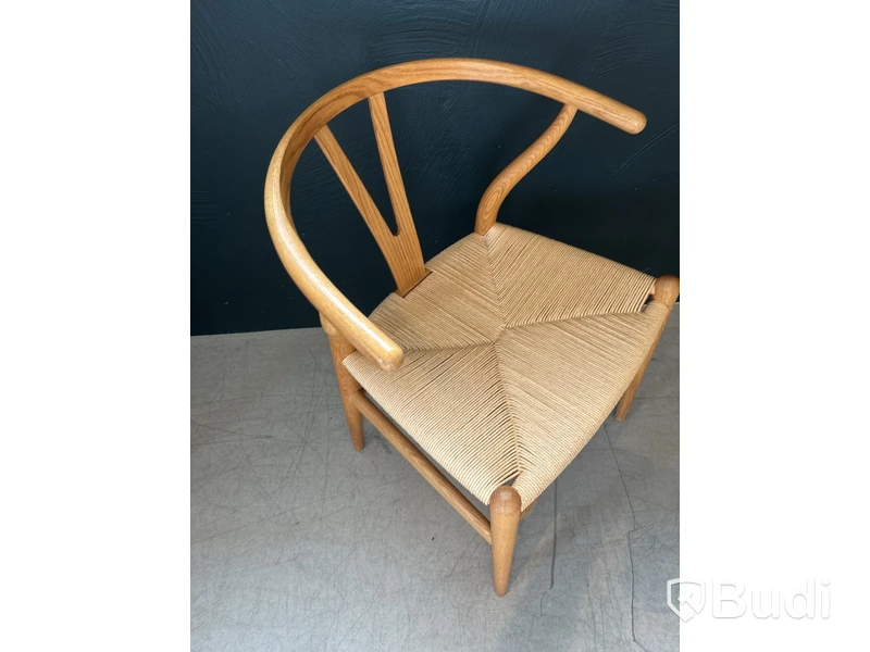 4 st. Stolar Carl Hansen & Søn, CH24. Ord. pris inkl. moms: ca 20 000 kr