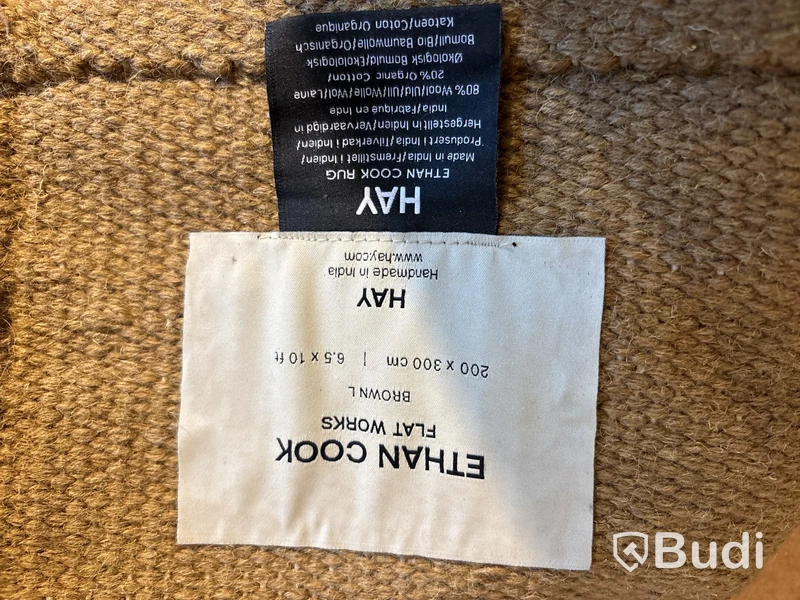 Matta Hay Ord. pris inkl. moms: ca 16 000 kr.