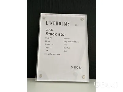 Vägghylla G.A.D. Stack. Ord. inkl. moms: ca  5 950 kr