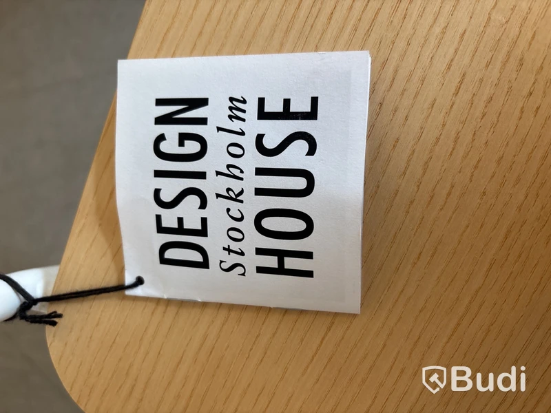 Stol Design House Stockholm. Ord. pris inkl. moms: ca 4975 kr