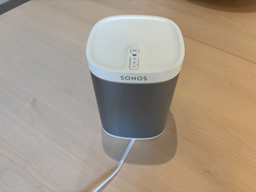 Högtalare Sonos Play:1. Ord. pris inkl. moms: ca 1049 kr