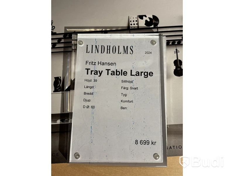 Hyllsystem med skrivbord String. Ord. pris inkl. moms: ca 4000 kr