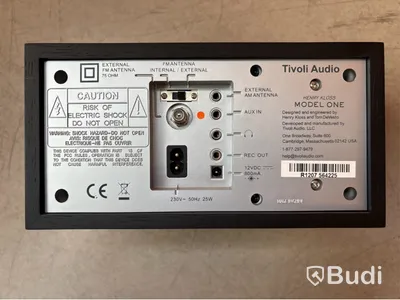 Radio Tivoli Audio Model One. Ord. pris inkl. moms: ca 2990 kr
