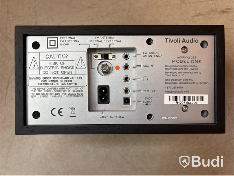 Radio Tivoli Audio Model One. Ord. pris inkl. moms: ca 2990 kr