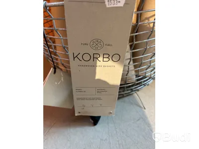 Parti med affischer inkl. handvävd korg i metall Korsbo. Ord. pris inkl. moms: ca 3000 kr