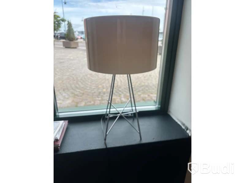 Golvlampa Relco. Ord. pris inkl. moms: ca 1 340 kr